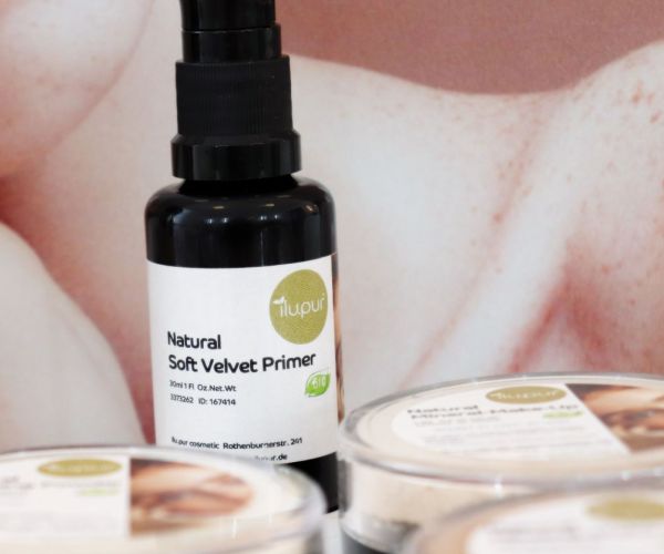 ilu.pur Natural Soft Velvet Primer und Puderdosen